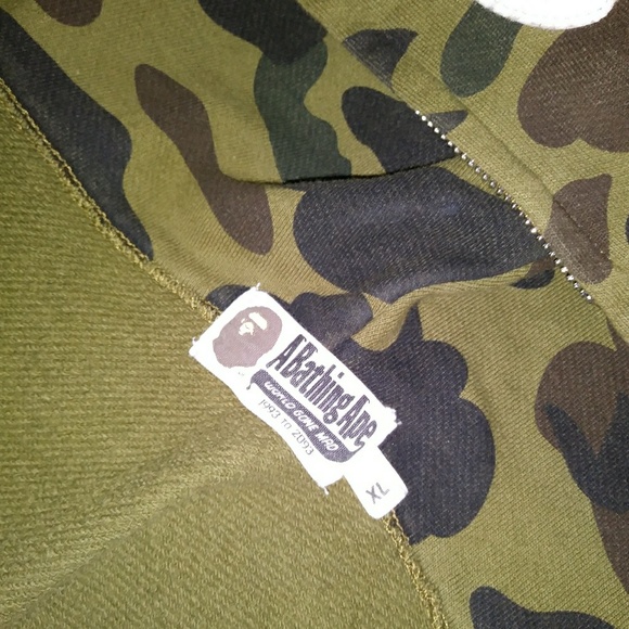 Bape jacket - Picture 5 of 7